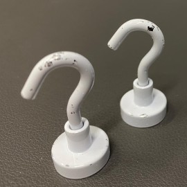 Hak magnetyczny do sufitu podwieszanego Geckoteq - uszkodzony - po 10 sztuk